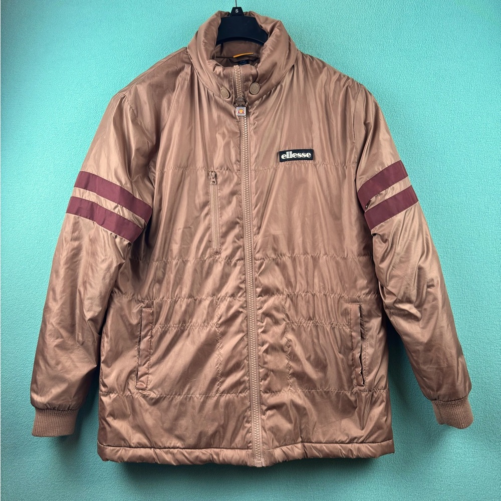 VTG 90’s Ellesse Puffer Jacket Women’s 4 Tan Brown Zipper Closure World Map READ